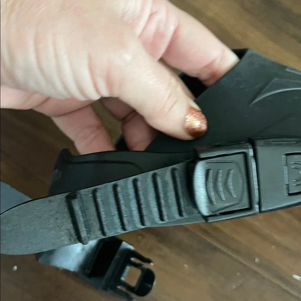 OPEN HEEL SNORKELLING FINS from IST Sports Corp.